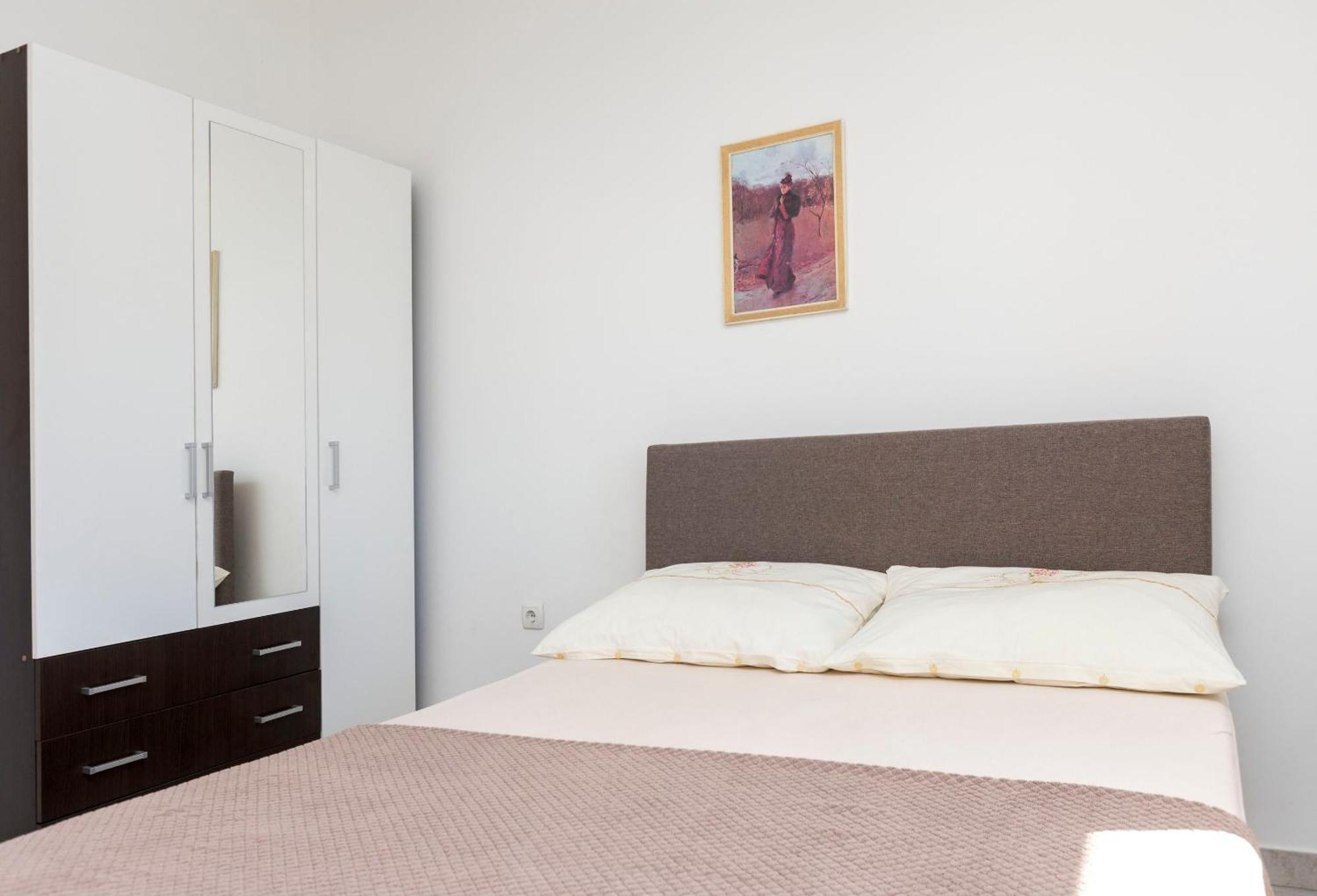 Apartments Glorija ロゴズニッツァ エクステリア 写真