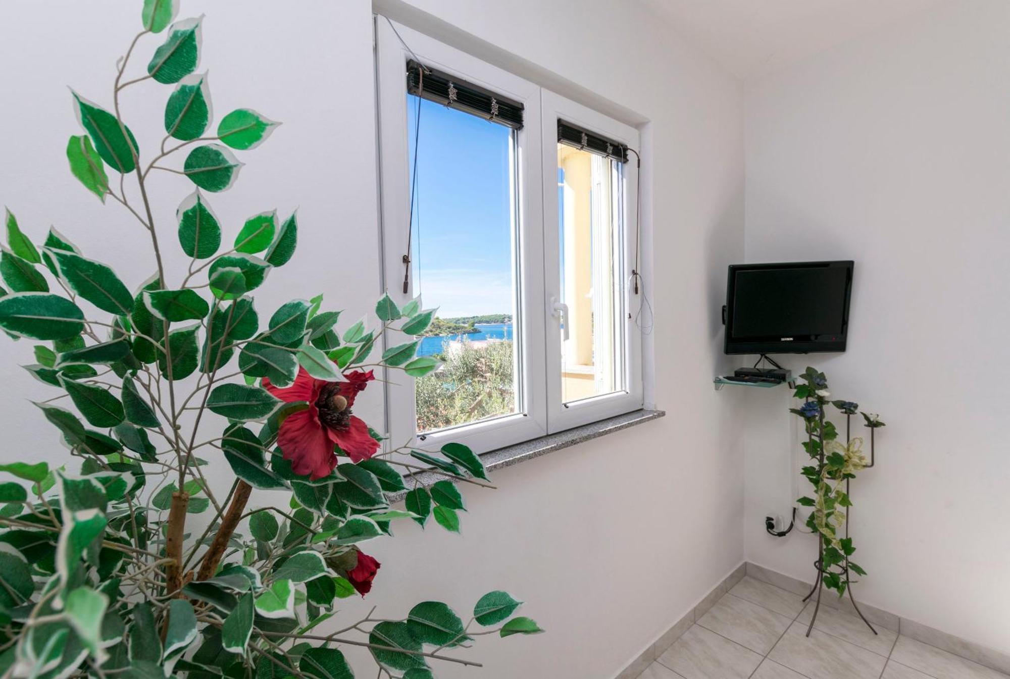 Apartments Glorija ロゴズニッツァ エクステリア 写真